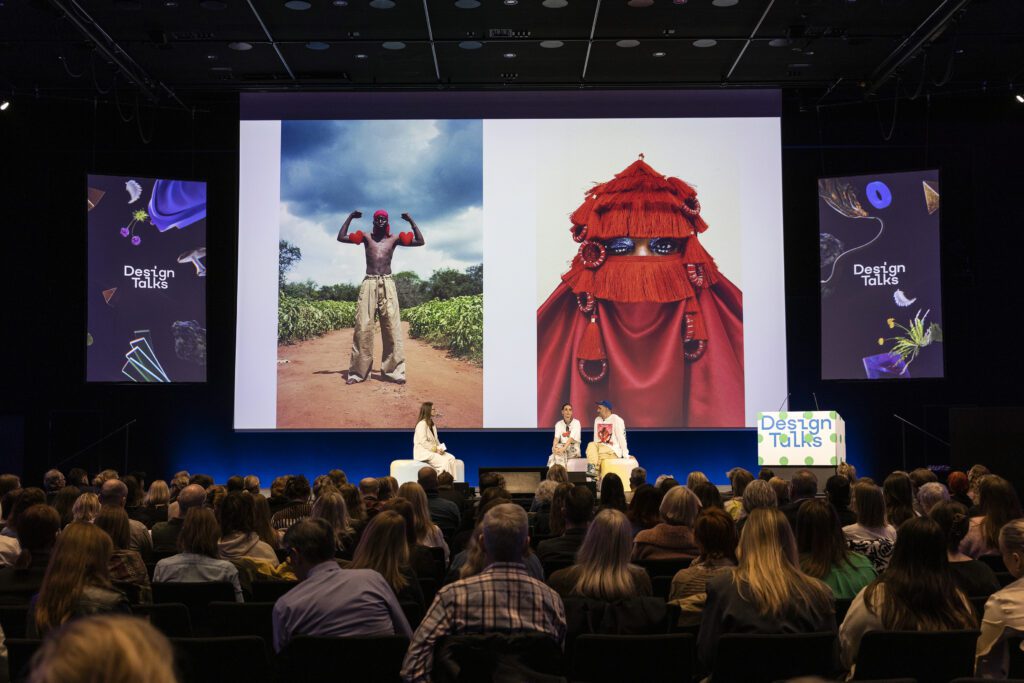 Innblástursbomba í dulargervi ráðstefnu