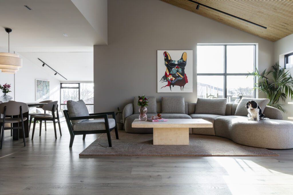 Partístofa og praktík í Garðabænum