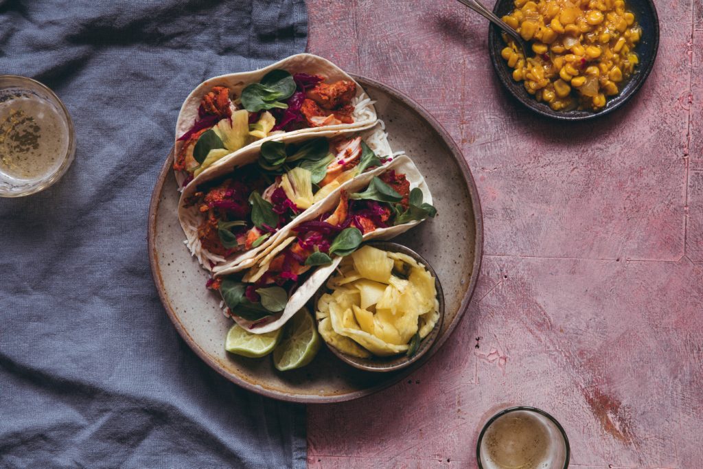 Kjúklinga-tacos með sýrðum ananas og jalapenó-pipar