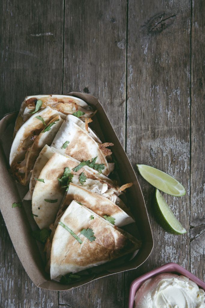 Sjúklega einfaldar quesadilla með kjúklingi og sætu chili