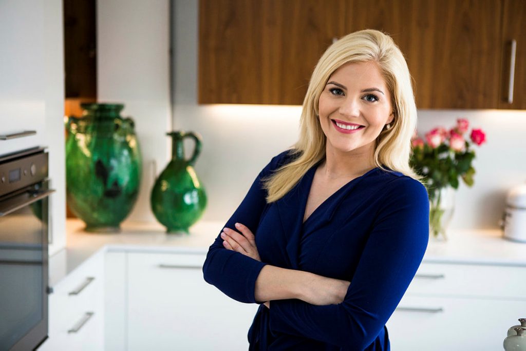 Samskipti Vikunnar er @evalaufeykjaran