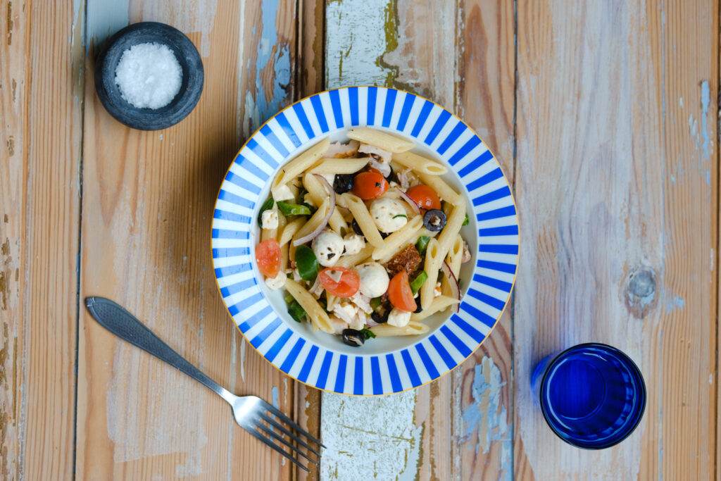 Ítalskt kalt pastasalat með vínagrettu