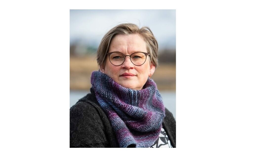 Þegar ég er ekki að vinna þá vel ég mér bækur eins og konfektmola