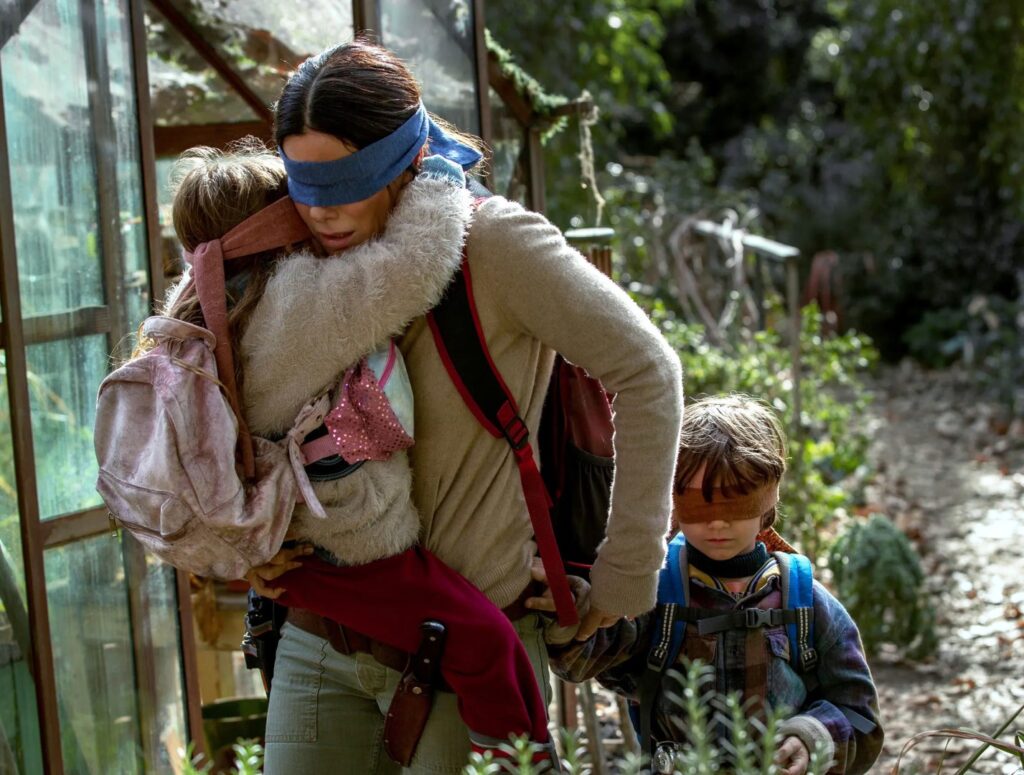 Með bundið fyrir augun; gagnrýni á hinn óhugnanlega spennutrylli „Bird Box“