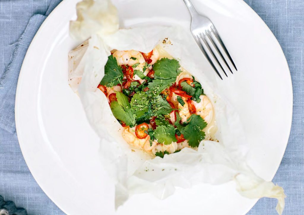 Risarækjur í umslagi með límónu, kóríander og chili