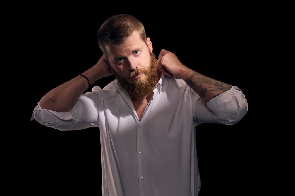 UNDIR SMÁSJÁNNI Birgir Steinn Stefánsson